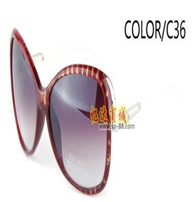 供应正品 时尚女式太阳镜 防紫外线 蛤蟆镜 99012厂家直销