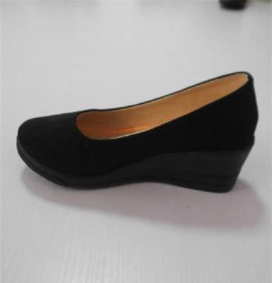 厂家直销 老北京布鞋 黑色工作鞋 坡跟酒店工装鞋 女单礼仪鞋