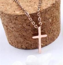 韩国镀18K玫瑰金女短款十字架项链钛钢首饰品欧美耶稣锁骨链