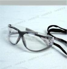 3M11394眼镜 时尚透明 防紫外线 防雾 舒适型防护眼镜