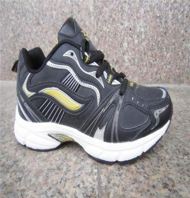 男运动鞋童跑鞋 超轻、软、防震底革面加网布 2013儿童安全