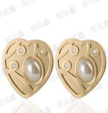 厂家直供 珍珠心形18K玫瑰金套装 钛钢 饰品批发(不含链)