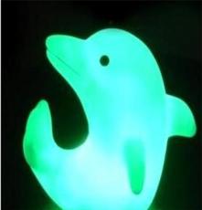 厂家直销 热卖可爱七彩海豚小夜灯 LED七彩灯批发 海豚小夜灯