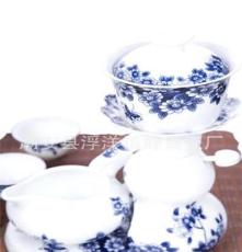 l商家供應(yīng)優(yōu)質(zhì)青花瓷半自動(dòng)茶具 正品茶具套裝 防燙手 熱賣(mài)功夫茶