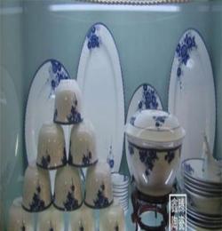 供应青花瓷陶瓷餐具，手工贴花陶瓷餐具，精美陶瓷餐具