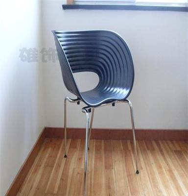 Ron Arad Tom Vac Chair 贝壳椅 流线造型 餐椅塑料椅子