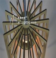 厂家定制新款木艺餐厅装饰吊灯 混批现代实木照明室内家居灯具