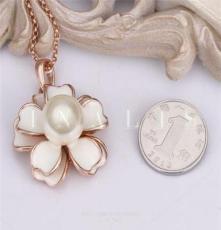 韩国精致项饰 热卖 18K玫瑰金项饰 小巧白色花朵珍珠项链 N712