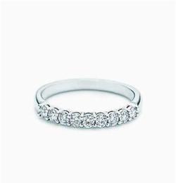 钻石结婚戒指定制钻石首饰加工定做金工金神珠宝设计加工厂