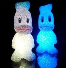 水晶 七彩小夜灯 LED 创意节能批发 自动变色 水晶唐老鸭