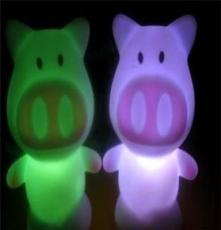 七彩小夜灯 节能创意批发 自动变色 LED 十二生肖 大鼻子猪