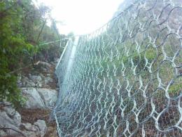 求安装边坡防护网