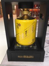 上海松江大學城回收6斤茅臺酒瓶子生肖瓶子