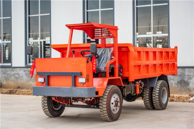 福州可承载10吨矿石的四缸矿用运矿车