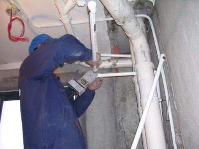 太原修铸铁管自来水管漏水水管安装接水管