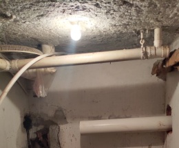 太原西礦街上門修水管漏水 安裝水龍頭電話