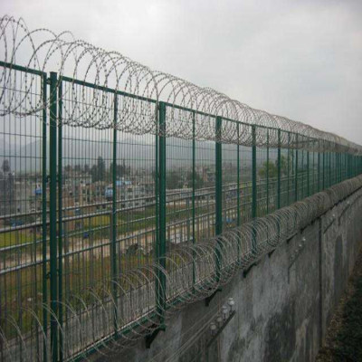 监狱专用蛇腹型钢网墙铁丝网厂家定制批发