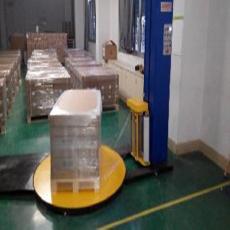 化工行业包装箱自动缠绕膜包装机价格