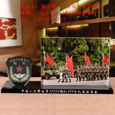 江苏南京部队退伍纪念品老兵退役摆件制作
