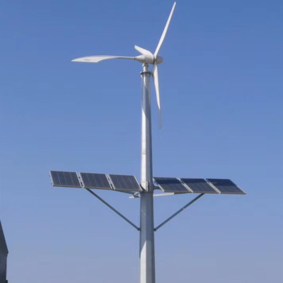 離網型水平軸風力發電機風光互補發電系統