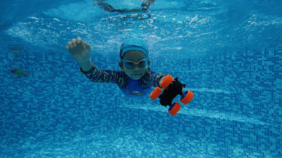 珠海知名儿童游泳馆珠海市比较好的儿童游泳