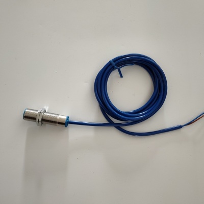 磁感應接近開關JKT03HF4A70B三線