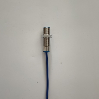 磁感應接近開關JKT03HF4A70B三線