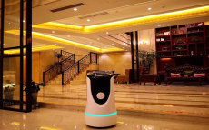 酒店使用服务机器人的好处