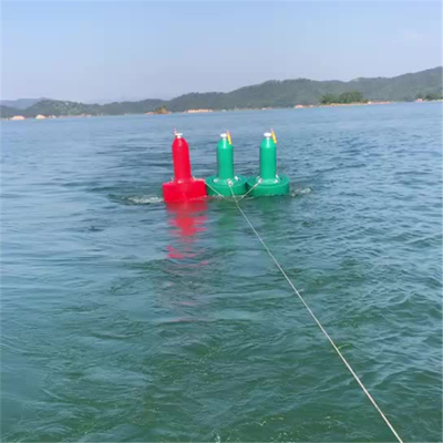 海上带灯聚乙烯航标 多功能浮标 水上界标