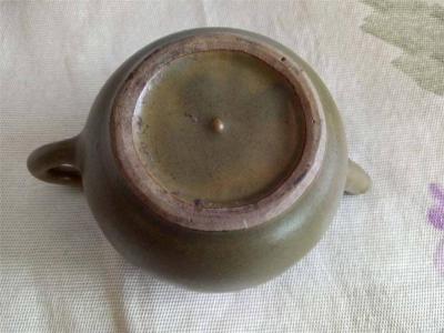 茶叶末釉茶壶特点及鉴定技巧