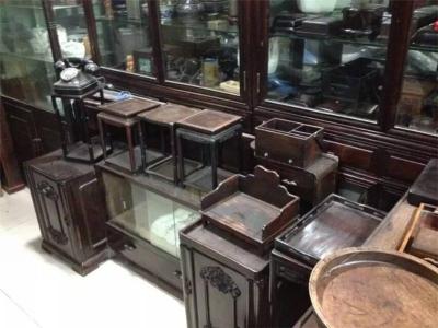 上海闵行区红木衣柜橱柜改色老柜子翻新桌椅