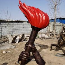 党建红色主题玻璃钢手持火炬雕塑定制价格厂
