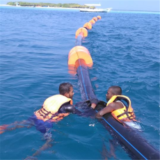 海上抬管浮筒两半片塑料浮体施工安装