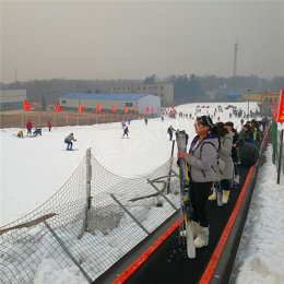 吉林長春富越歡樂城滑雪場魔毯自動記錄乘客