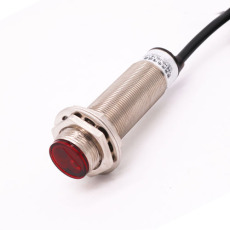 感應(yīng)距離1米NPN光電開關(guān)YM-GS6M