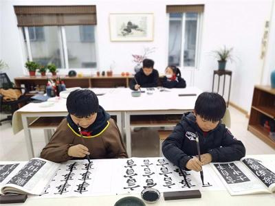蘇州少兒藝術(shù)培訓(xùn)機構(gòu)硬筆軟筆書法班特長班
