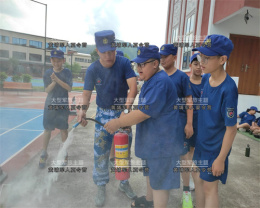 黃埔軍事黃埔軍人夏令營如何與孩子溝通