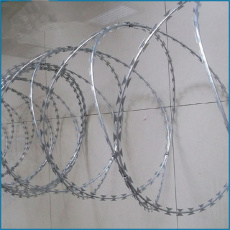 内蒙古镀锌刀片刺绳厂家霍林郭勒围墙防护网
