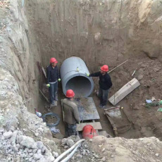 内蒙非开挖埋管施工40米地底下穿越管道工程