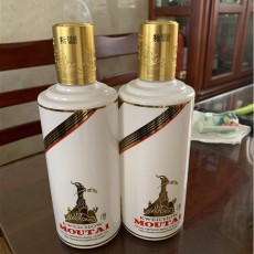 東莞回收茅臺(tái)30年酒瓶50年茅臺(tái)空瓶