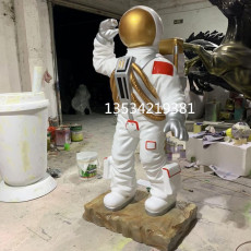 廣州科技館玻璃鋼宇航員太空人雕塑模型廠家