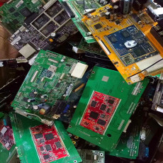 扬州回收fpc边料装货结算 收购电子元件