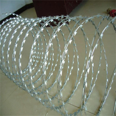 上海防锈刀片刺绳厂家7公斤不锈钢防爬刺网