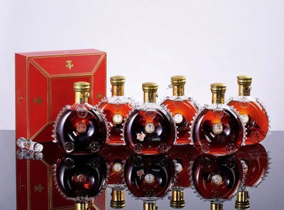 深圳宝安路易十三酒瓶回收服务于全国