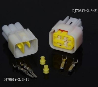 供应国产汽车4P连接器 6098-0514白色护套