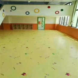 幼儿园塑胶地板品牌 厂家批发 品种齐全