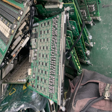 南汇通讯线路板回收多少钱一吨