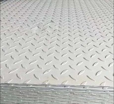南京溧水老牌的不銹鋼壓花板批發廠家