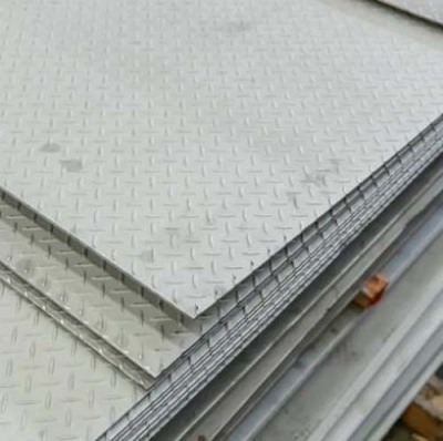 扬州江都按量定制不锈钢压花板批发报价