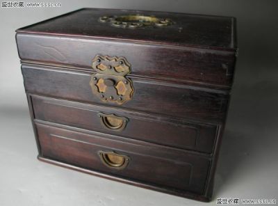 上海旧箱整体改色专业翻新老樟木箱古铜配件